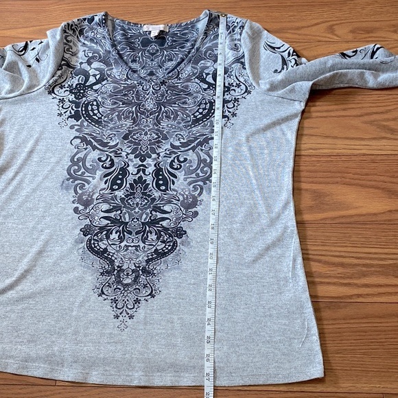 cb established 1962 women’s l/sleeve  top paisley design front and sleeves 1X - Picture 7 of 13
